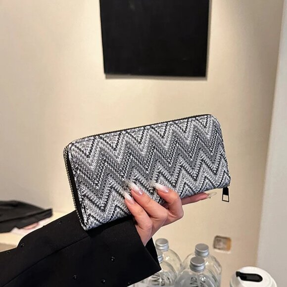 $10 ADD ON ITEM- Chevron Wallet Clutch Zipper Long Card Holder Black White Purse - Picture 3 of 8